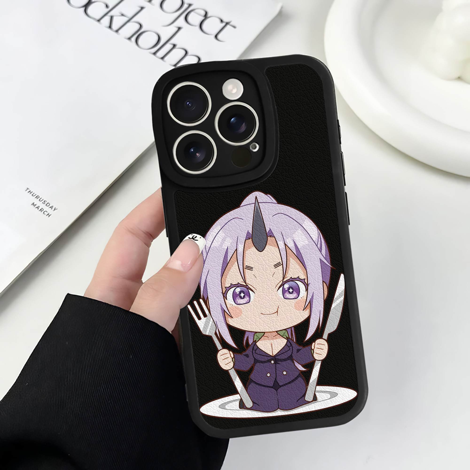 （画像用） 転スラ Regarding Reincarnated to Slime 【iPhone 16シリーズ対応】シリコンスマホケース（レザー調） 材質：シリコン